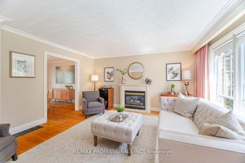 Photo 3 at 77 Bedford Park Avenue, Crosby, Richmond Hill