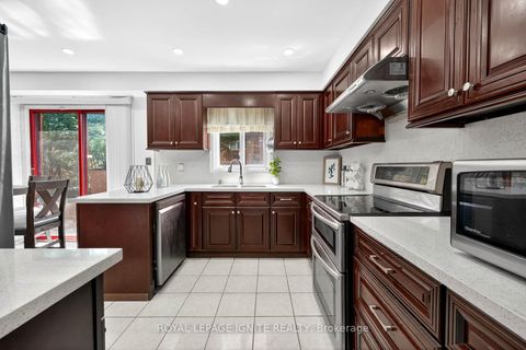 Photo 12 at 120 Littles Road, Rouge E11, Toronto