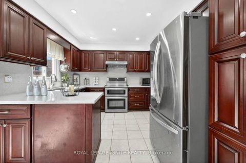 Photo 13 at 120 Littles Road, Rouge E11, Toronto