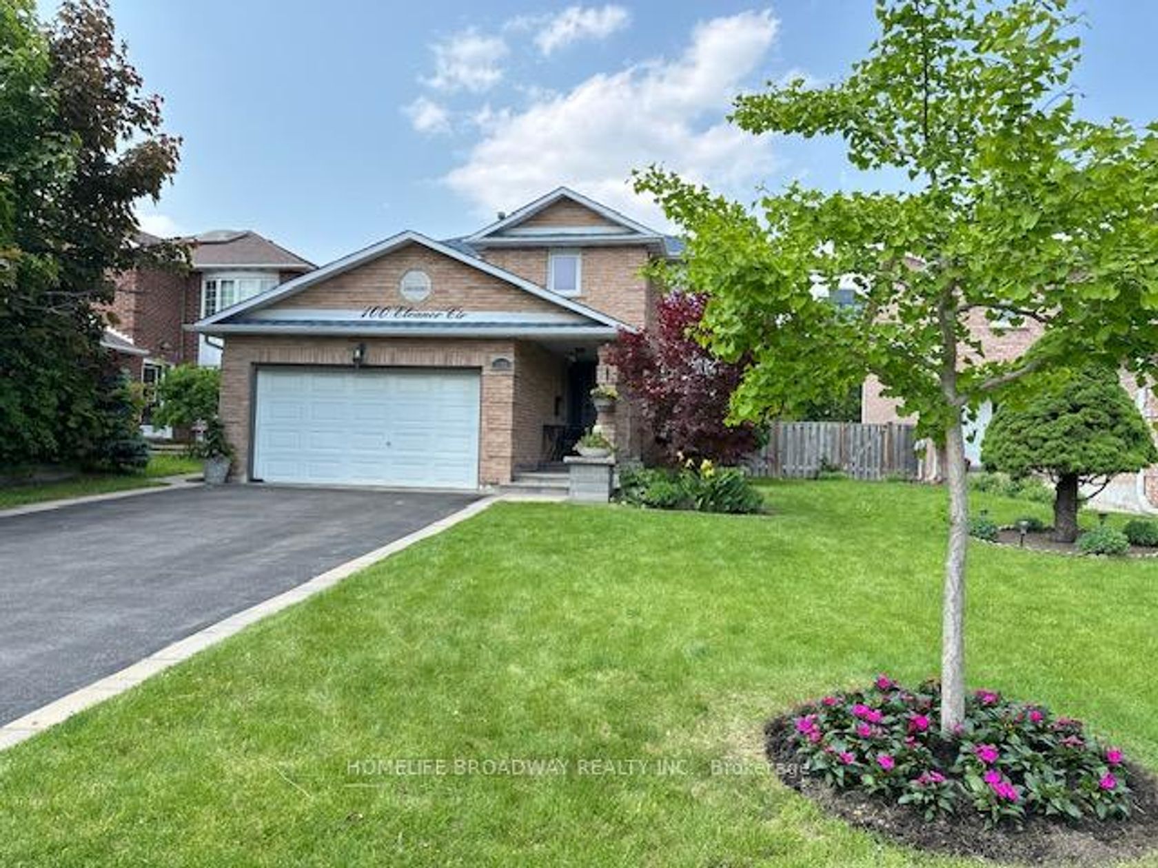 100 Eleanor Circle, South Richvale, Richmond Hill 