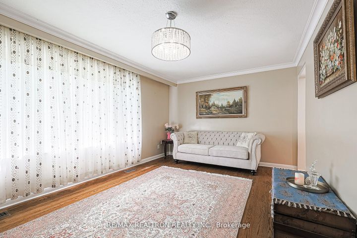 Photo 5 at 46 Meadowview Avenue, Grandview, Markham