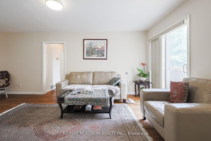 Photo 9 at 46 Meadowview Avenue, Grandview, Markham