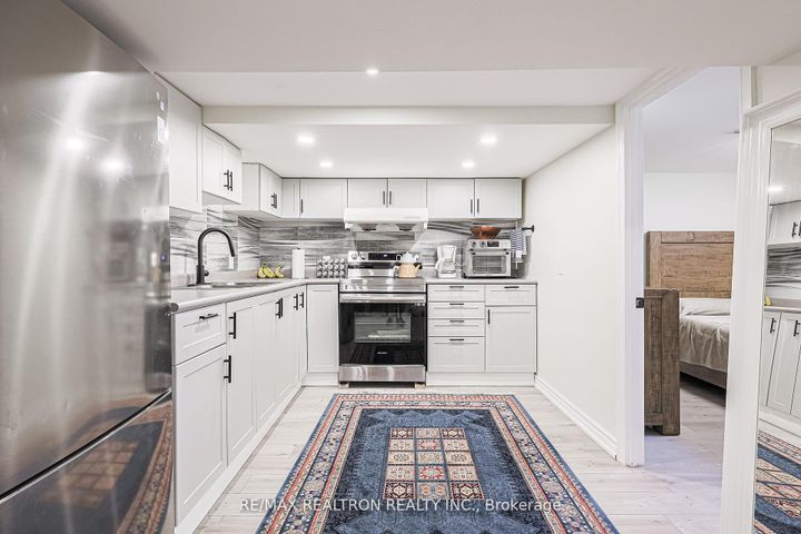 Photo 19 at 46 Meadowview Avenue, Grandview, Markham