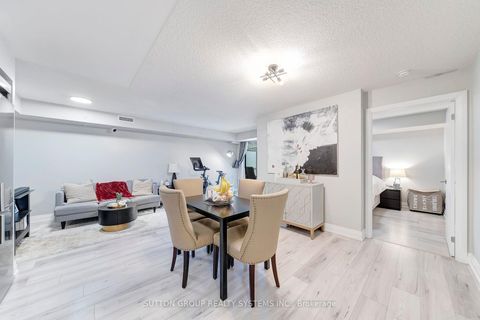 Photo 8 at 421 - 565 Wilson Avenue, Clanton Park, Toronto