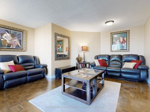 Photo 3 at 1611 - 61 Markbrook Lane, Jamestown, Toronto