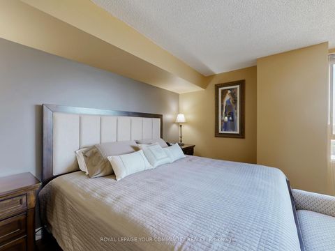 Photo 15 at 1611 - 61 Markbrook Lane, Jamestown, Toronto