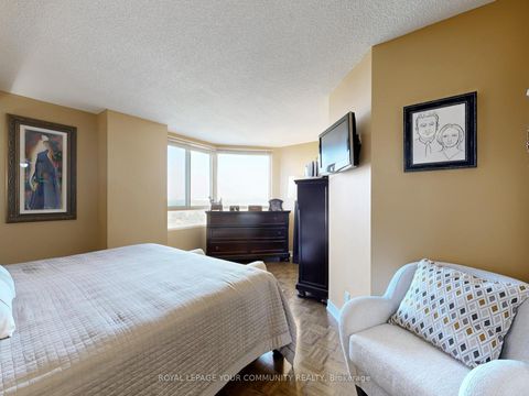 Photo 16 at 1611 - 61 Markbrook Lane, Jamestown, Toronto