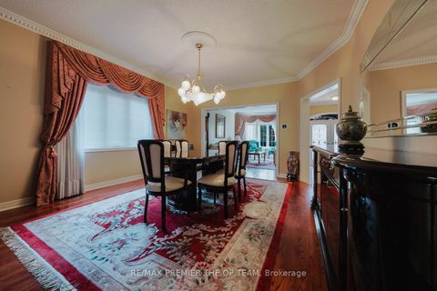 Photo 10 at 77 Malden Street, East Woodbridge, Vaughan