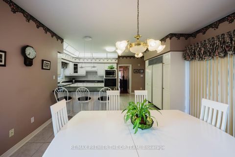 Photo 20 at 77 Malden Street, East Woodbridge, Vaughan