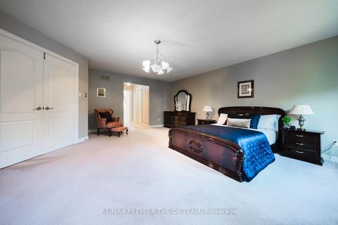 Photo 25 at 77 Malden Street, East Woodbridge, Vaughan