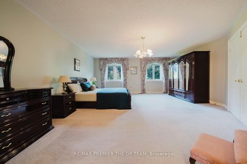 Photo 26 at 77 Malden Street, East Woodbridge, Vaughan
