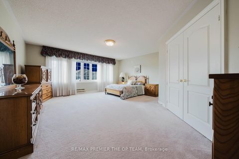 Photo 29 at 77 Malden Street, East Woodbridge, Vaughan