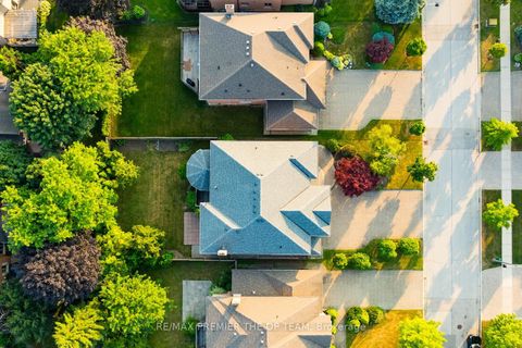 Photo 44 at 77 Malden Street, East Woodbridge, Vaughan