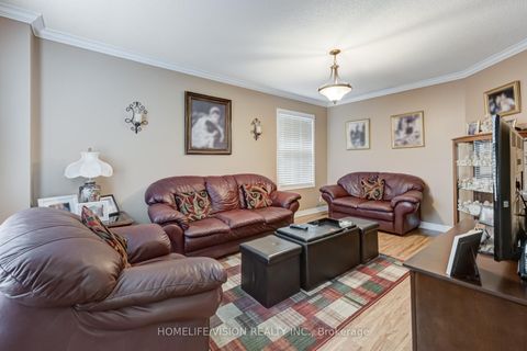 Photo 5 at 55 ETHERINGTON Crescent, West Bayfield, Barrie Photo 5 at 55 ETHERINGTON Crescent, West Bayfield, Barrie
