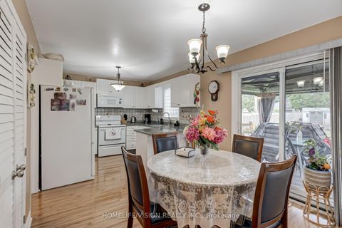Photo 6 at 55 ETHERINGTON Crescent, West Bayfield, Barrie Photo 6 at 55 ETHERINGTON Crescent, West Bayfield, Barrie