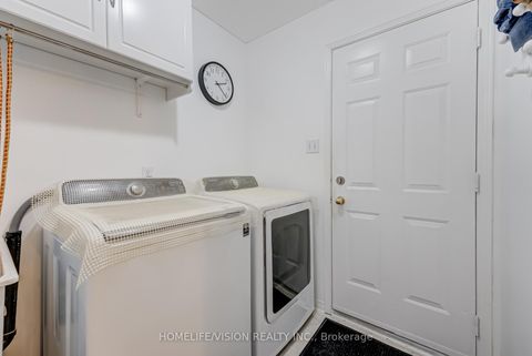 Photo 8 at 55 ETHERINGTON Crescent, West Bayfield, Barrie Photo 8 at 55 ETHERINGTON Crescent, West Bayfield, Barrie