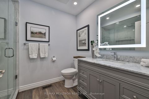 Photo 17 at 42 Southvale Drive, Patterson, Vaughan