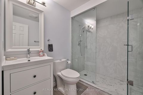 Photo 22 at 42 Southvale Drive, Patterson, Vaughan
