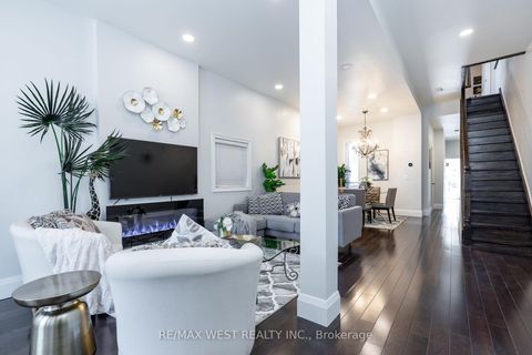 Photo 4 at 540 Dufferin Street, Little Portugal, Toronto