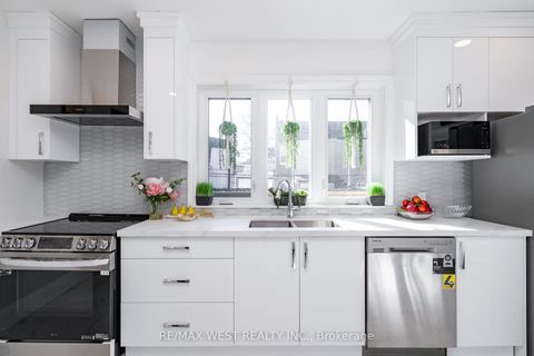 Photo 16 at 540 Dufferin Street, Little Portugal, Toronto