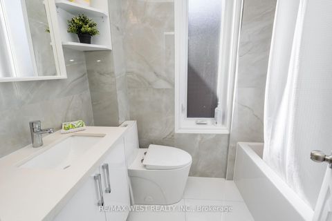 Photo 20 at 540 Dufferin Street, Little Portugal, Toronto