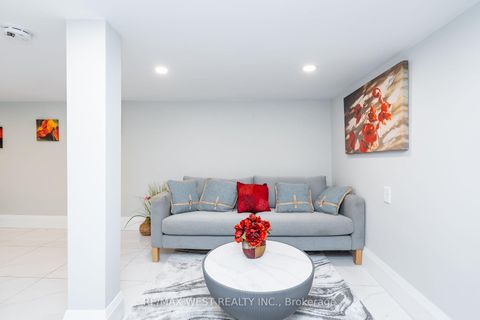 Photo 25 at 540 Dufferin Street, Little Portugal, Toronto