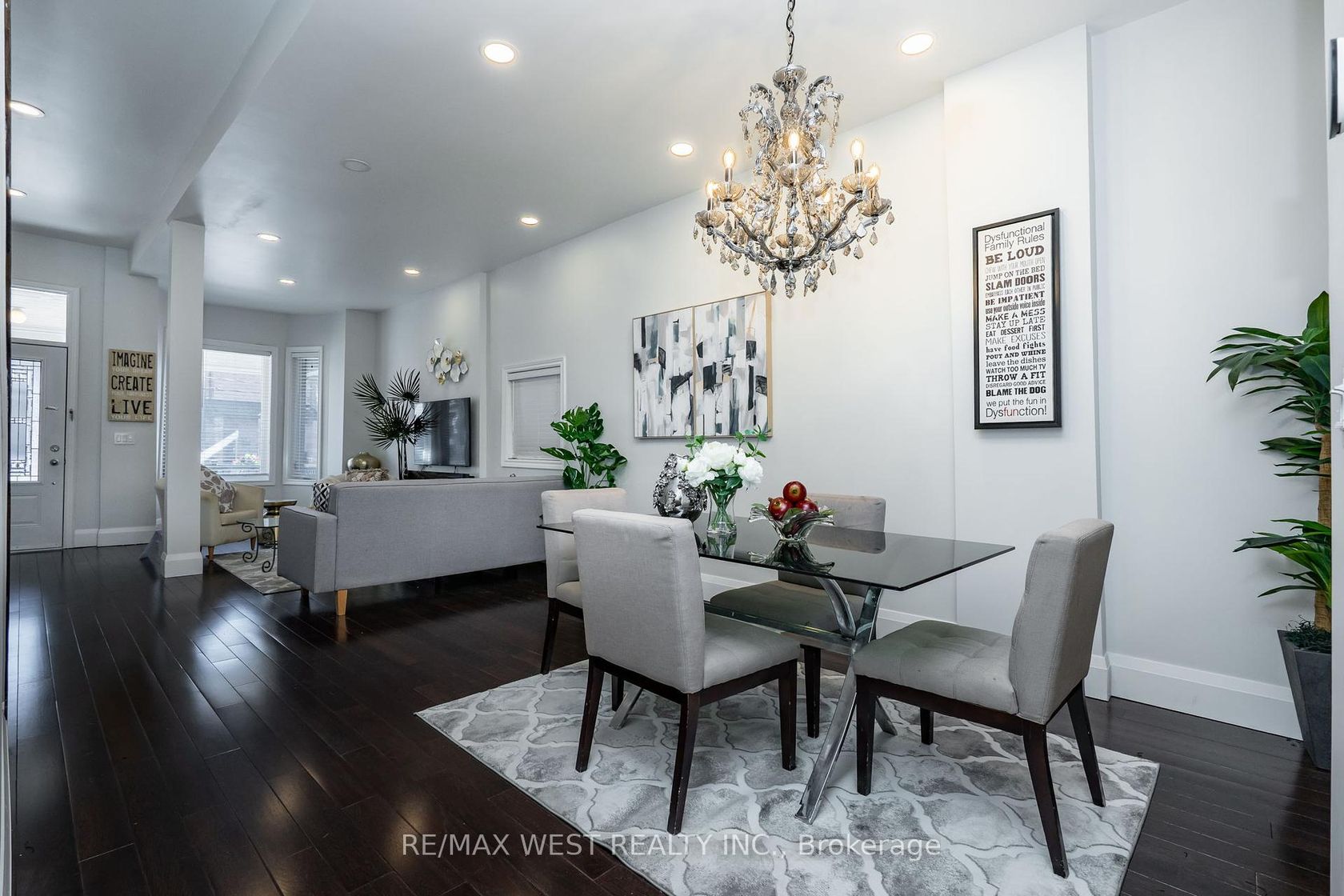 540 Dufferin Street, Little Portugal, Toronto 