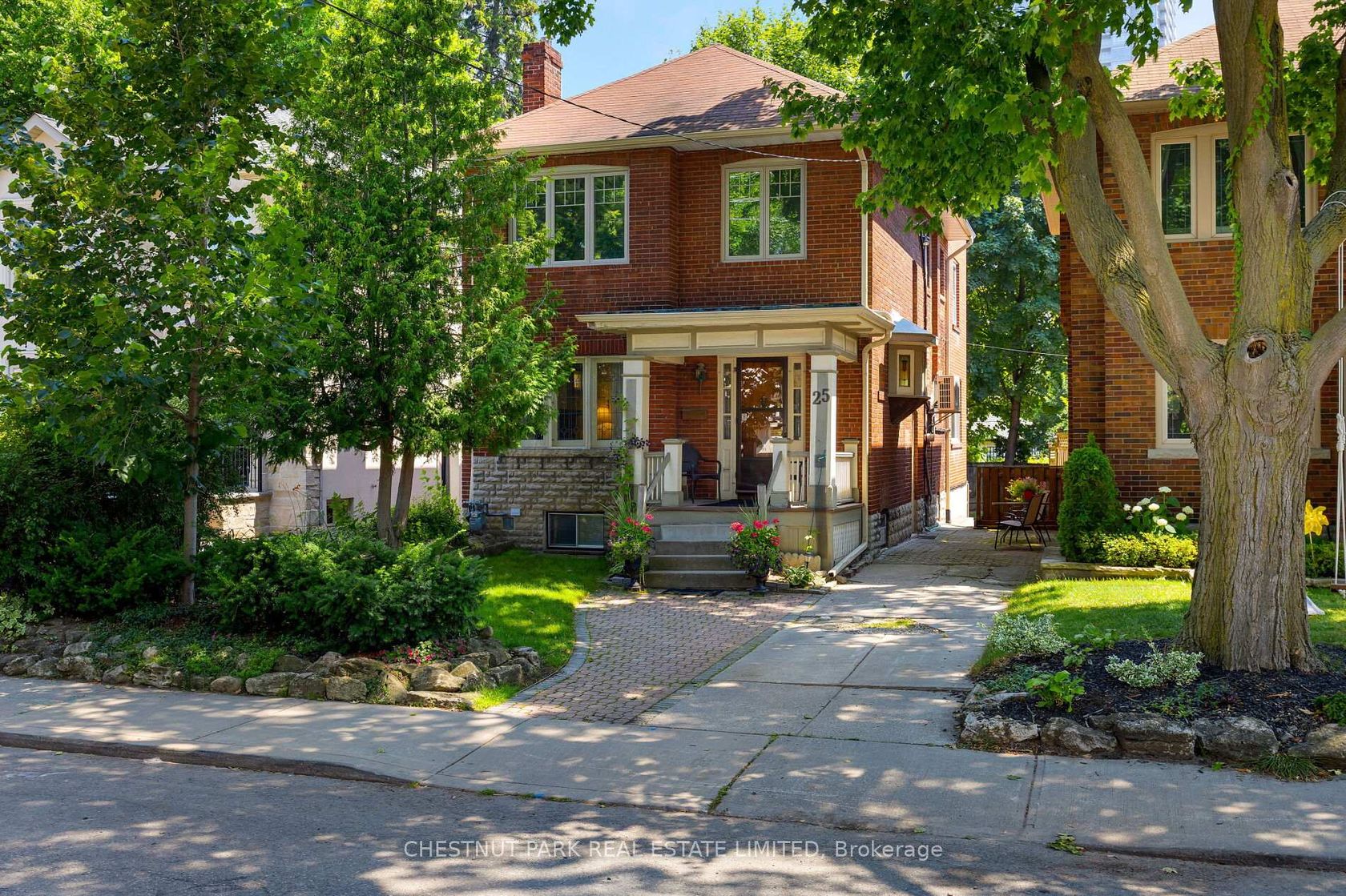 25 Maxwell Avenue, Eglinton, Toronto 