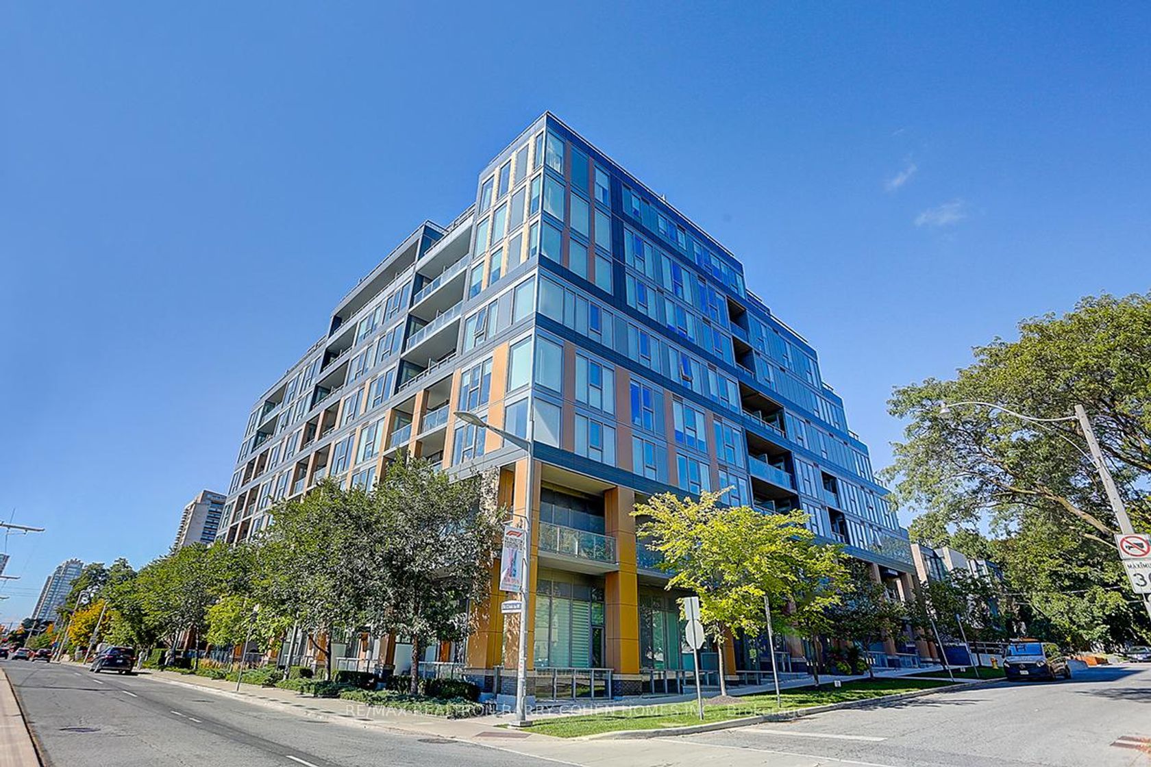 TH107 - 6 Parkwood Avenue, Casa Loma, Toronto 