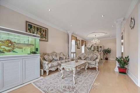 Photo 3 at 55 Frybrook Crescent, Bayview Hill, Richmond Hill