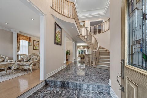 Photo 7 at 55 Frybrook Crescent, Bayview Hill, Richmond Hill