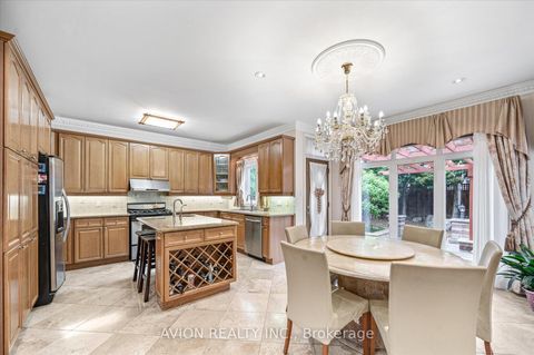Photo 10 at 55 Frybrook Crescent, Bayview Hill, Richmond Hill
