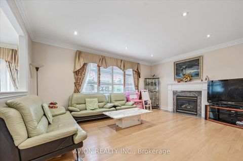 Photo 14 at 55 Frybrook Crescent, Bayview Hill, Richmond Hill