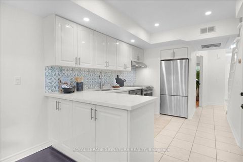 Photo 11 at 107 - 262 St Helens Avenue, Dufferin Grove, Toronto