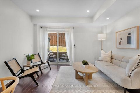 Photo 13 at 107 - 262 St Helens Avenue, Dufferin Grove, Toronto