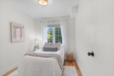 Photo 25 at 107 - 262 St Helens Avenue, Dufferin Grove, Toronto