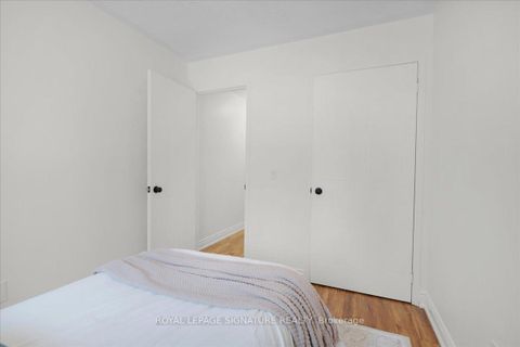 Photo 27 at 107 - 262 St Helens Avenue, Dufferin Grove, Toronto