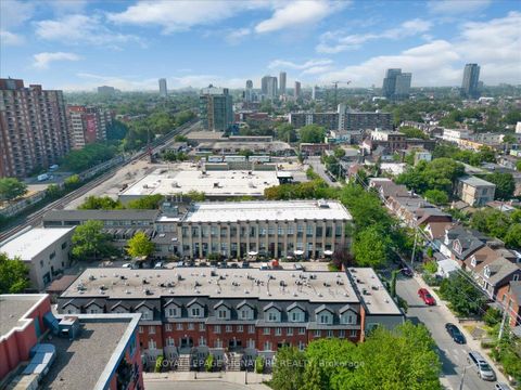 Photo 32 at 107 - 262 St Helens Avenue, Dufferin Grove, Toronto