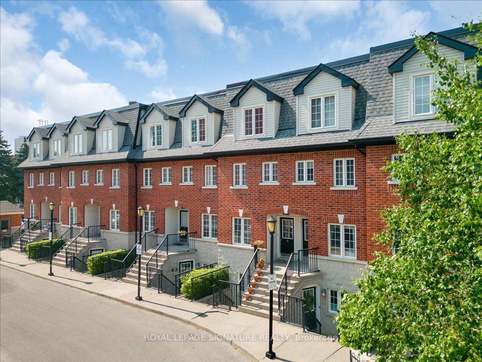 107 - 262 St Helens Avenue, Dufferin Grove, Toronto 