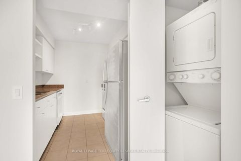 Photo 22 at 1002 - 373 Front Street W, Waterfront Communities C1, Toronto