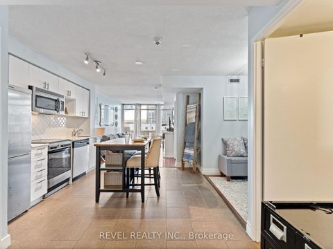 Photo 1 at 1208 - 15 Fort York Boulevard E, Waterfront Communities C1, Toronto