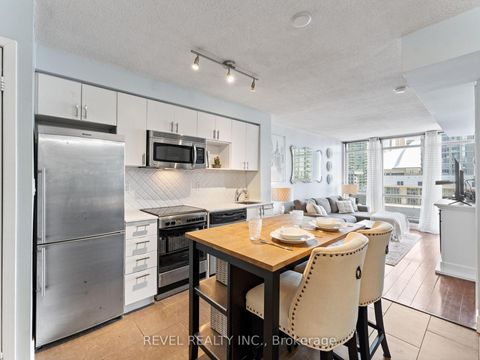 Photo 8 at 1208 - 15 Fort York Boulevard E, Waterfront Communities C1, Toronto
