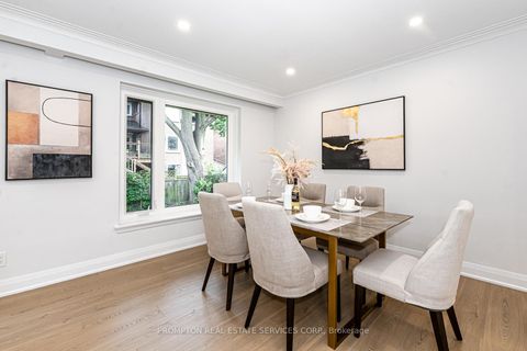 Photo 5 at 318 Paliser Crescent S, Harding, Richmond Hill