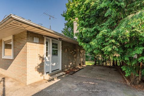 Photo 26 at 318 Paliser Crescent S, Harding, Richmond Hill
