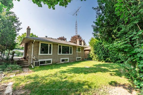 Photo 27 at 318 Paliser Crescent S, Harding, Richmond Hill