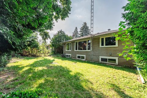 Photo 28 at 318 Paliser Crescent S, Harding, Richmond Hill