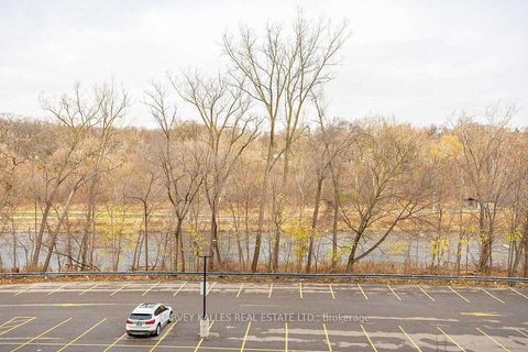 Photo 15 at 103 - 30 Old Mill Road, Kingsway South, Toronto