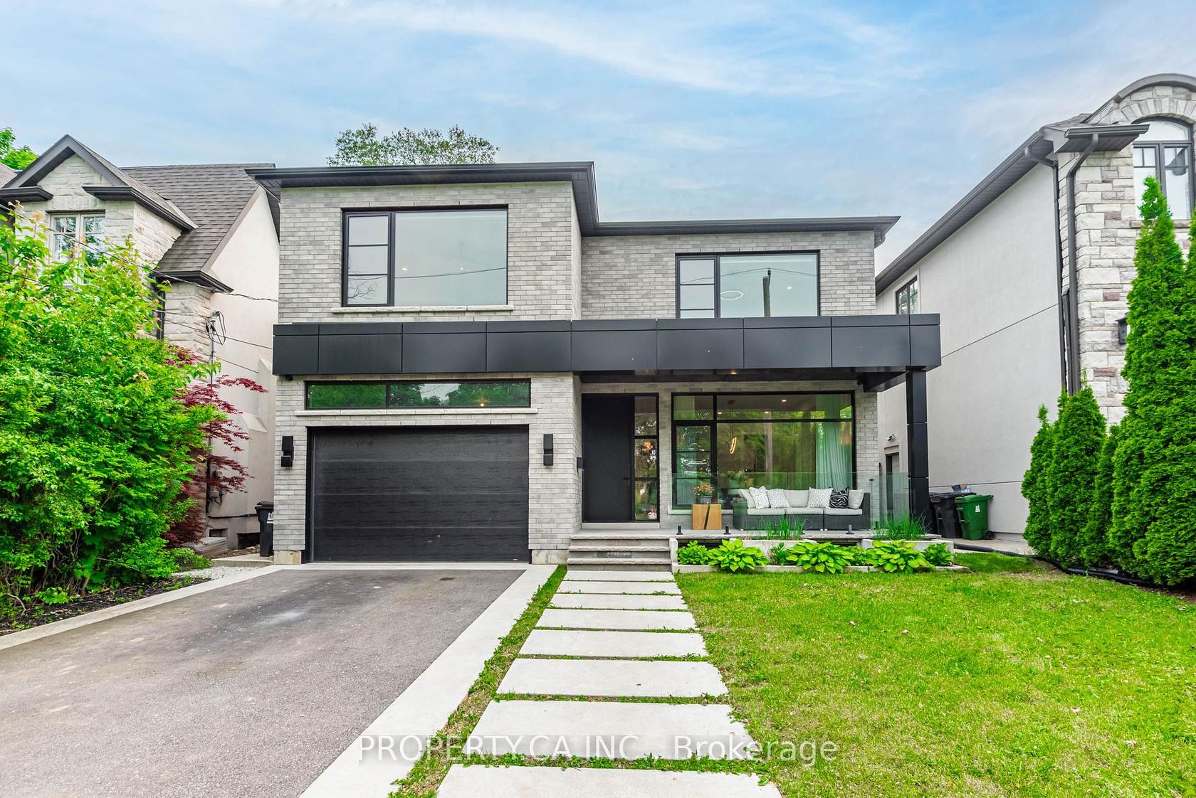 8 Manor Haven Road, Lawrence, Toronto 