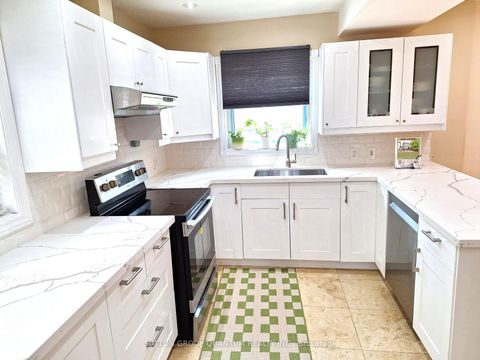Photo 4 at 74 Cliff Street, Smythe, Toronto
