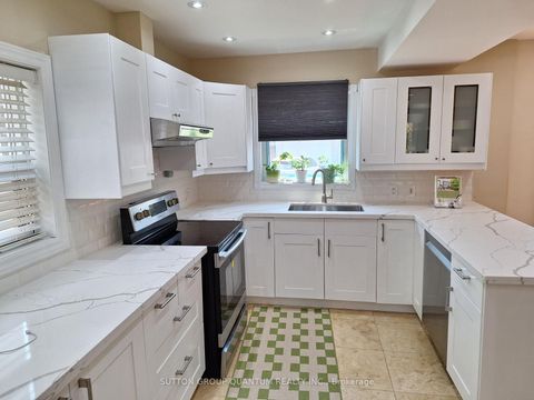 Photo 5 at 74 Cliff Street, Smythe, Toronto